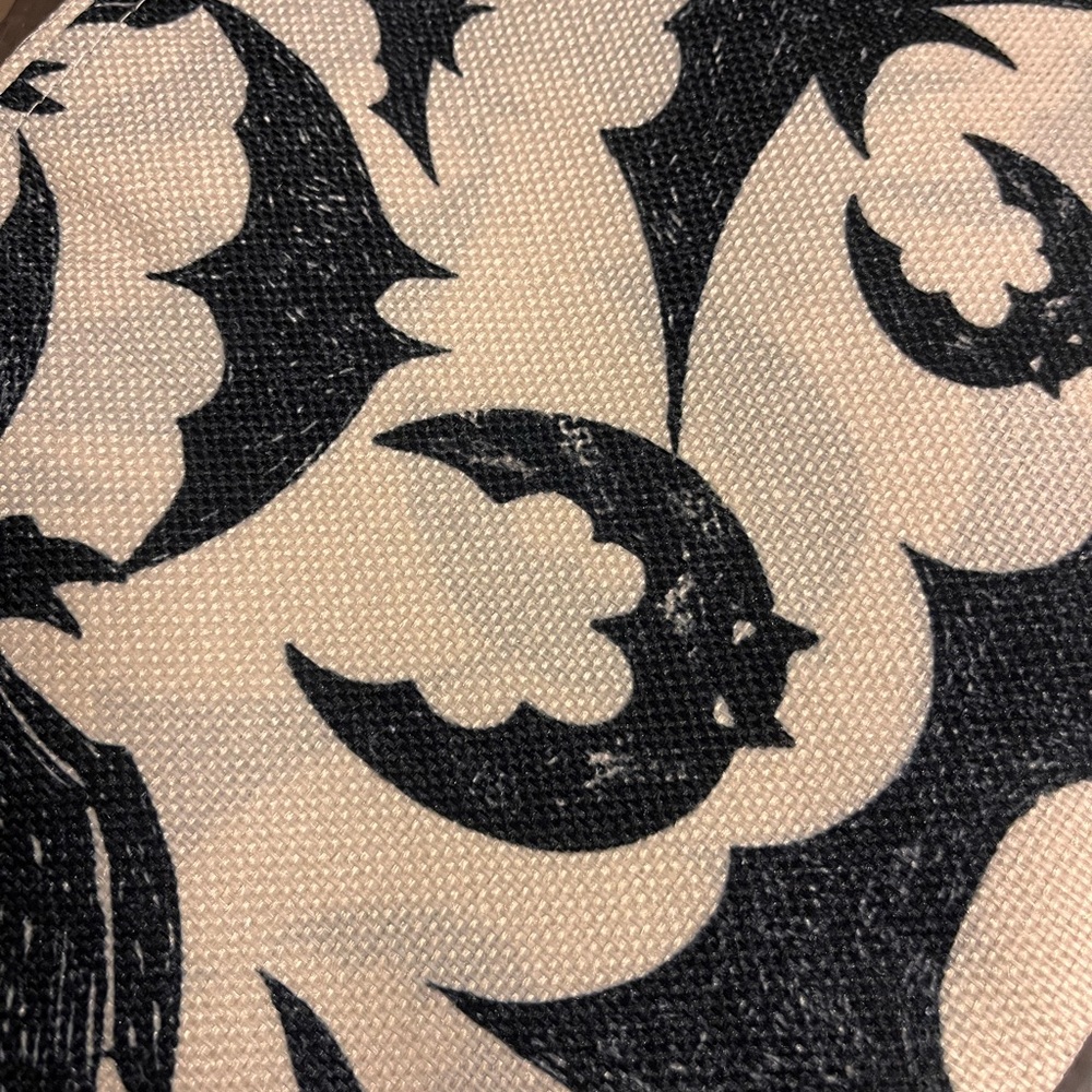 Bat table runner - Picture 4 of 4